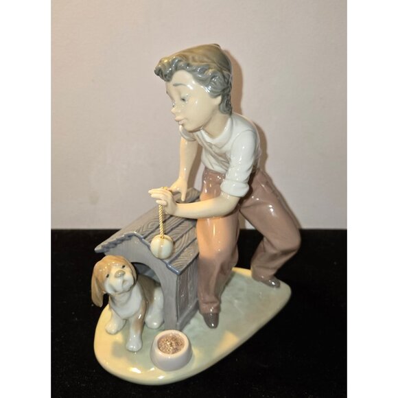 Lladro Boy With Dog Porcelain Figurine 5797, Spain, MINT, 8" has orig box - Picture 1 of 13